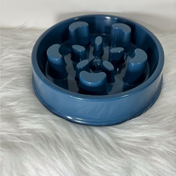 No Gobble Dog Food Puzzle Dish - prevents too fast eating, puzzle dish - Picture 2 of 4